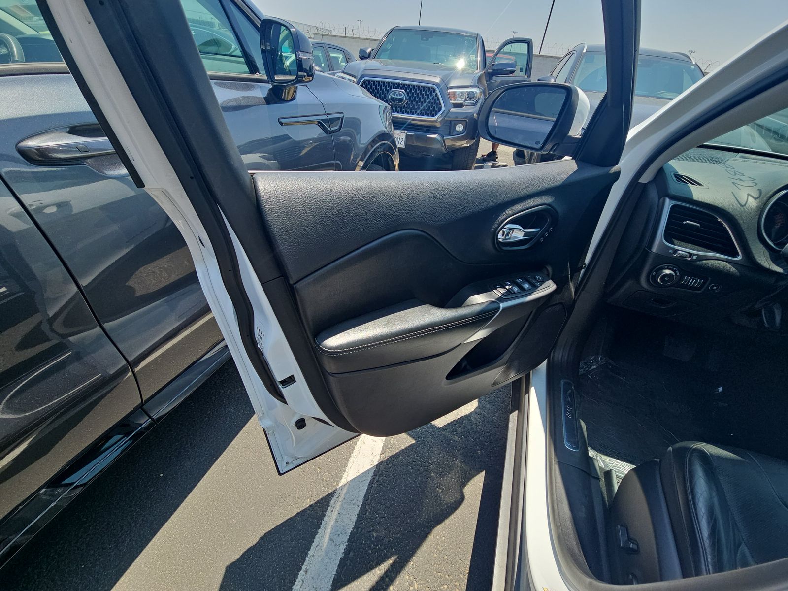2021 Jeep Cherokee Limited FWD