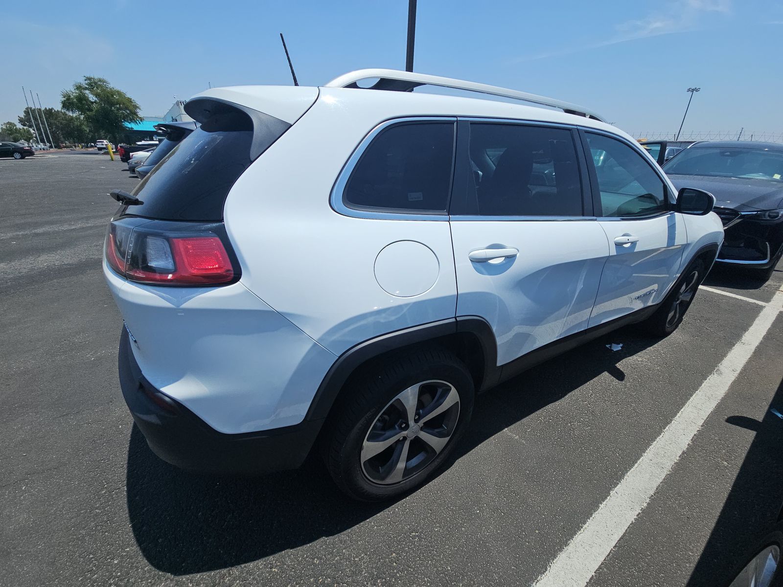 2021 Jeep Cherokee Limited FWD