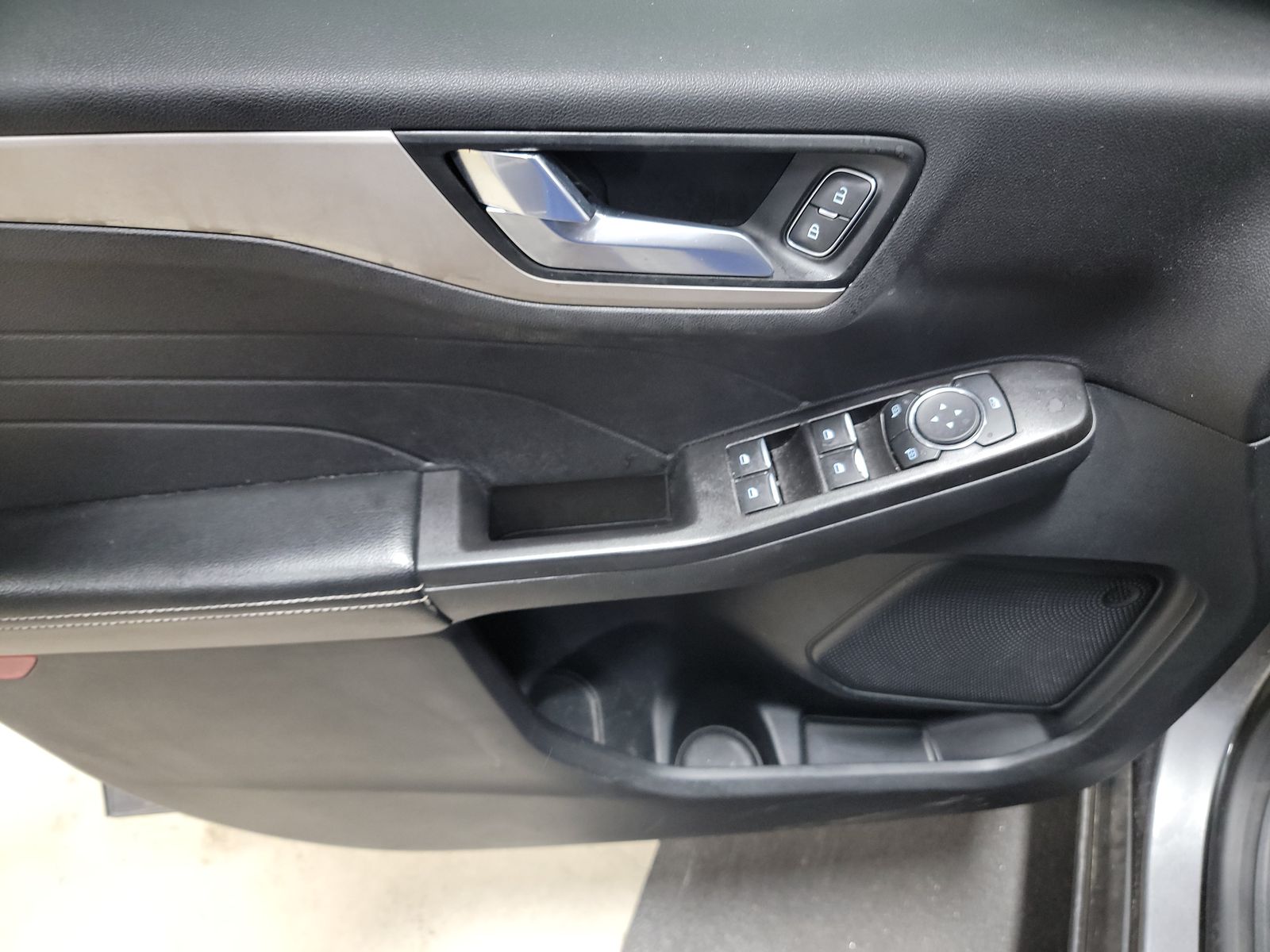 2021 Ford Escape SE FWD