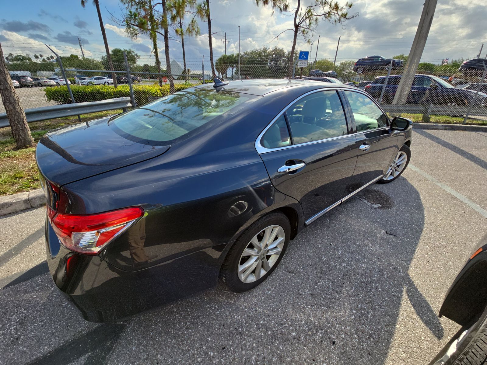 2011 Lexus ES ES 350 FWD