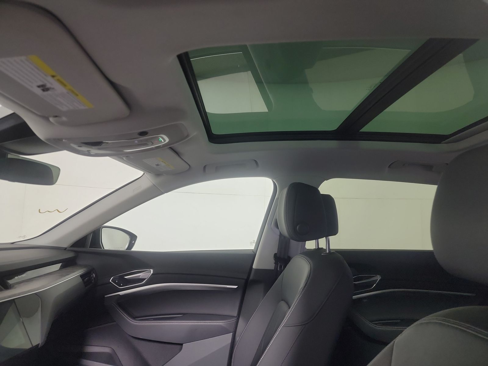 2021 Audi e-tron Premium AWD