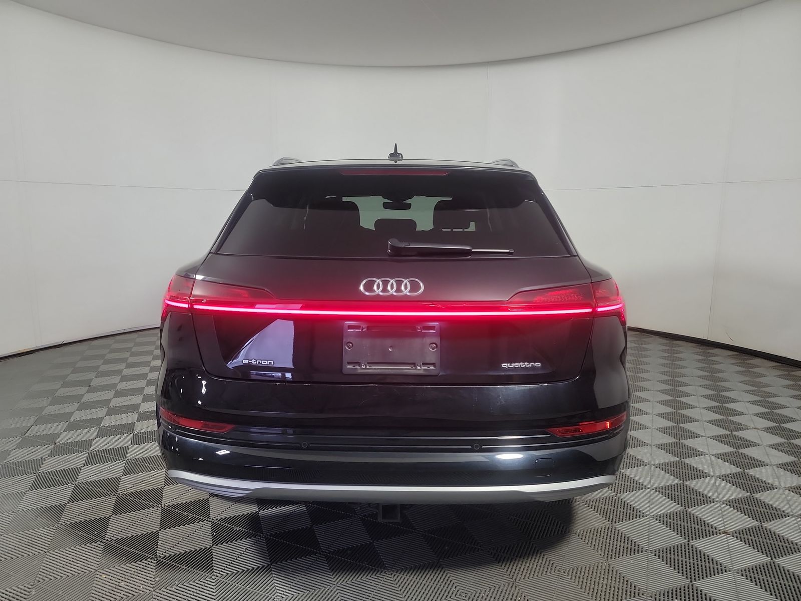 2021 Audi e-tron Premium AWD