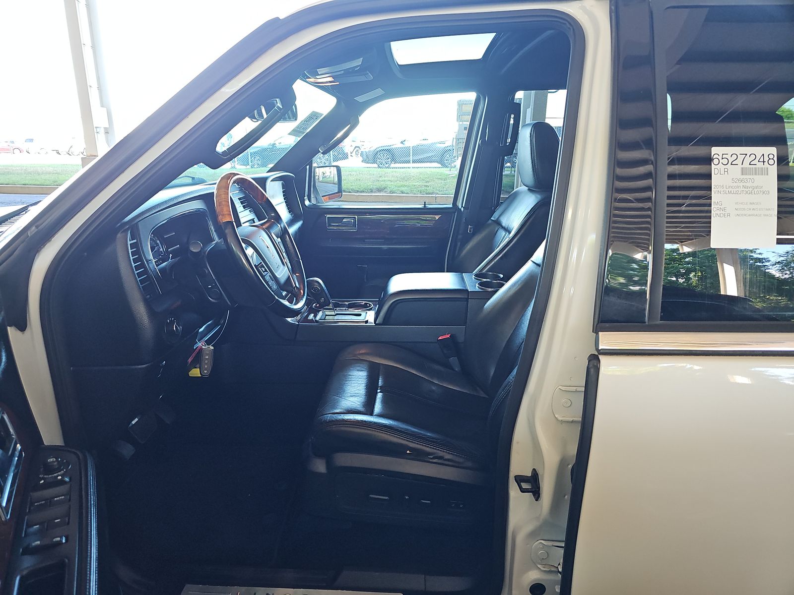 2016 Lincoln Navigator Select AWD