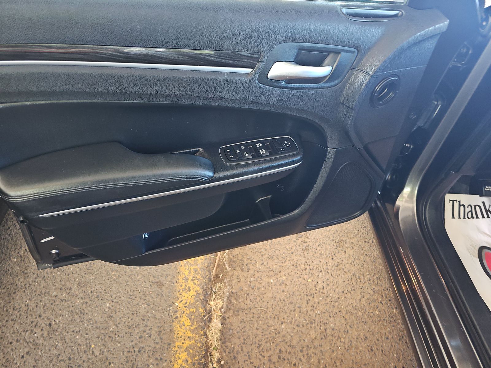 2016 Chrysler 300 Limited RWD