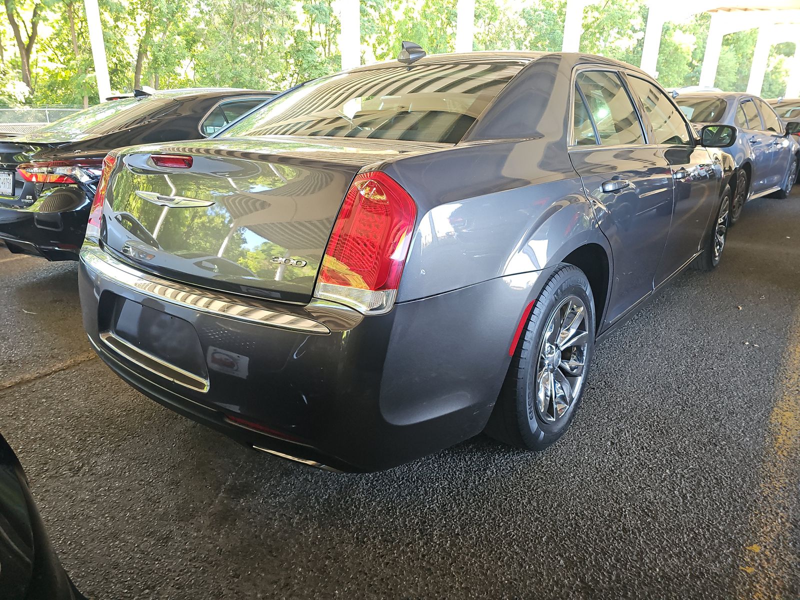 2016 Chrysler 300 Limited RWD