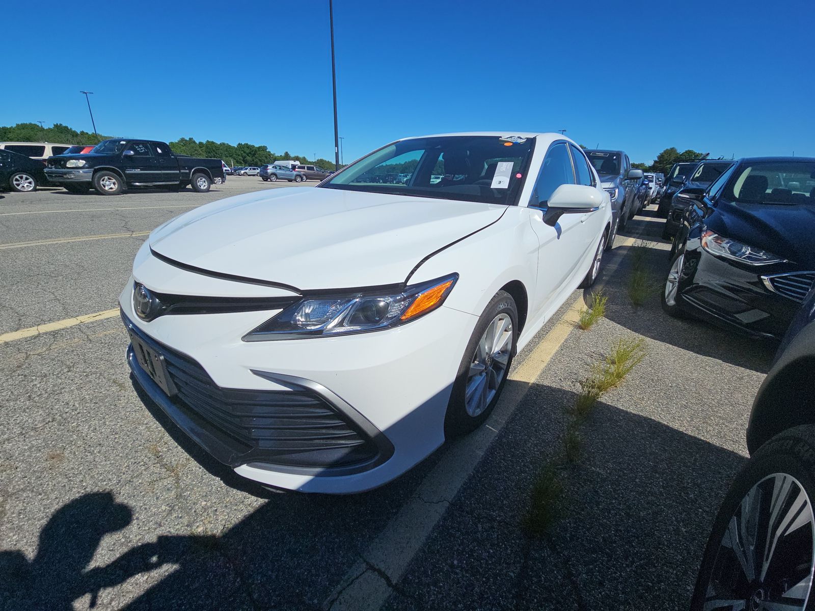 2022 Toyota Camry LE AWD