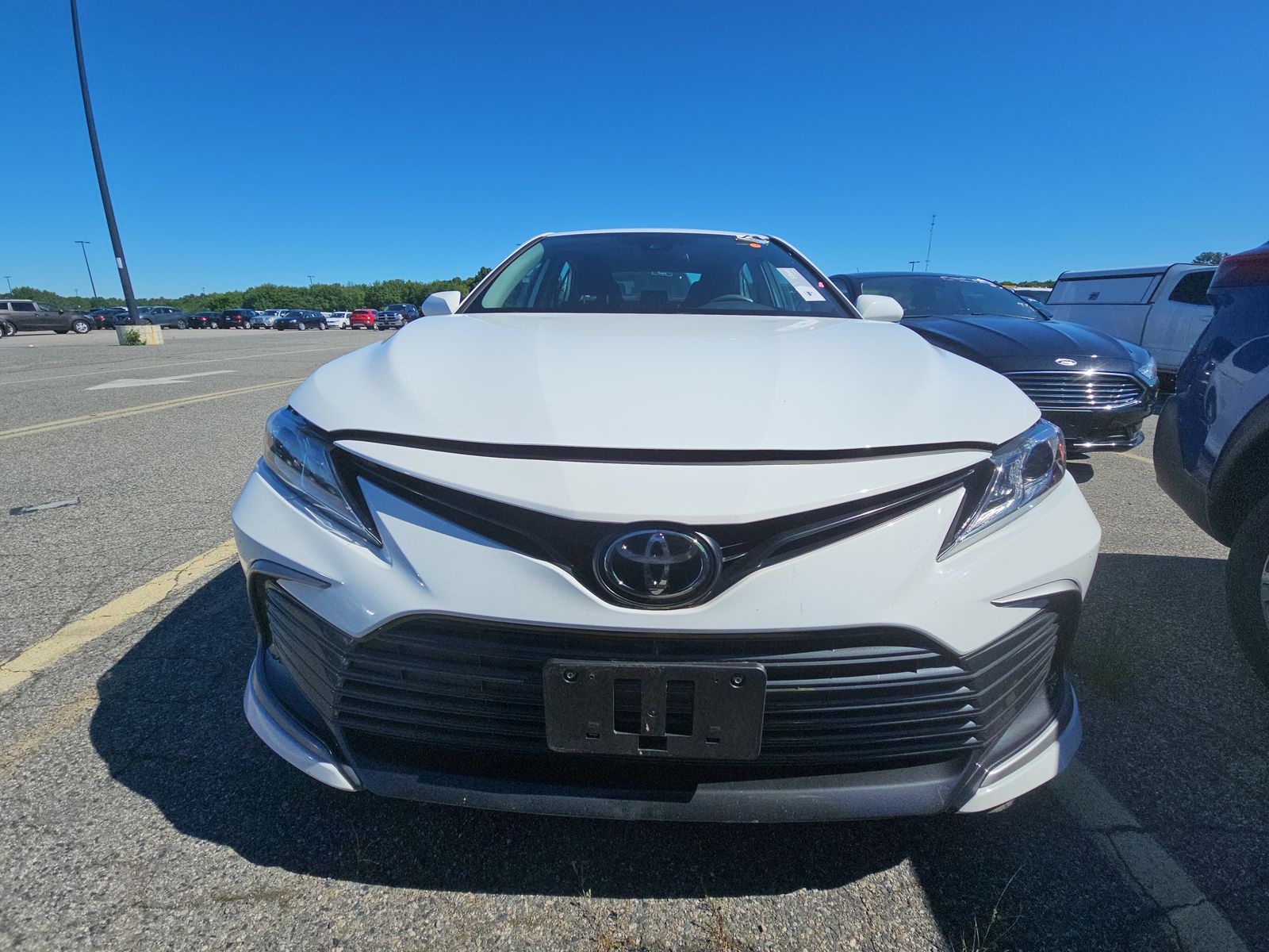 2022 Toyota Camry LE AWD