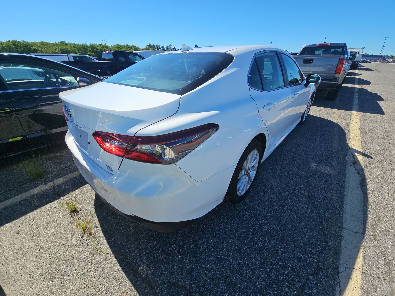 2022 Toyota Camry LE AWD