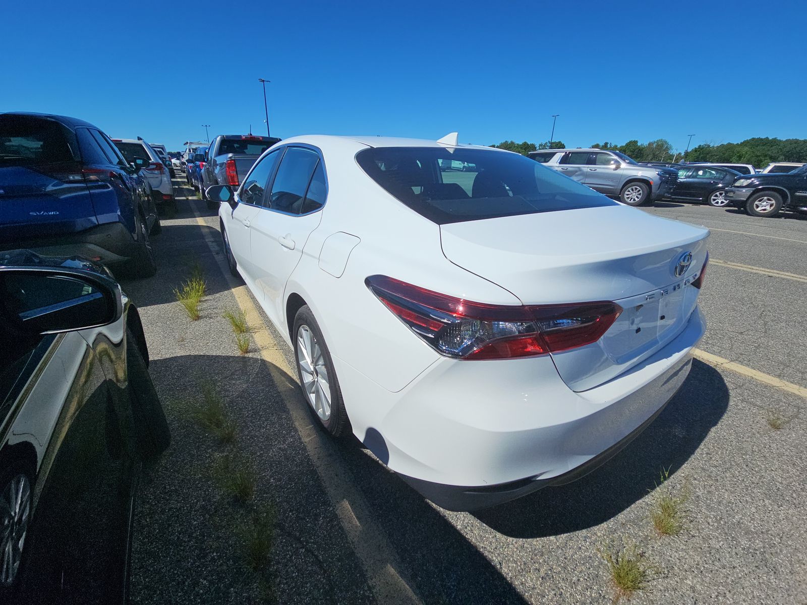 2022 Toyota Camry LE AWD