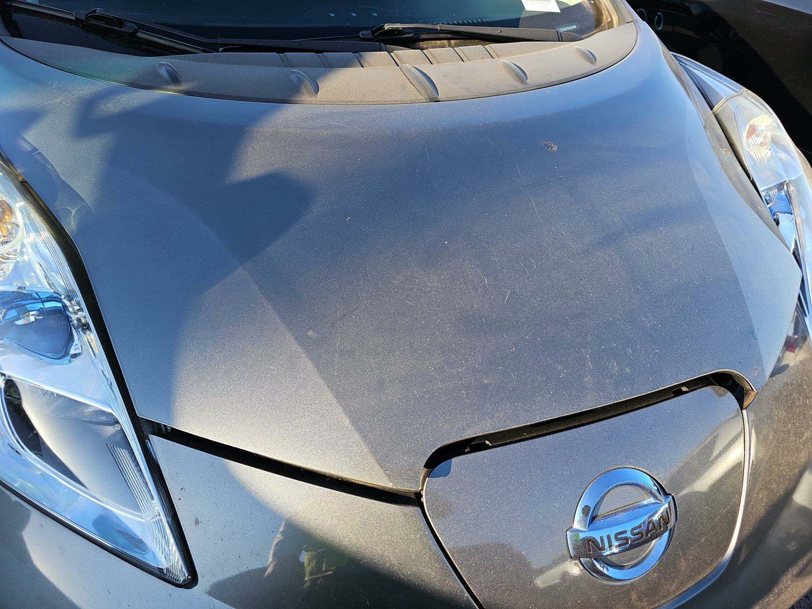 2015 Nissan LEAF SV FWD