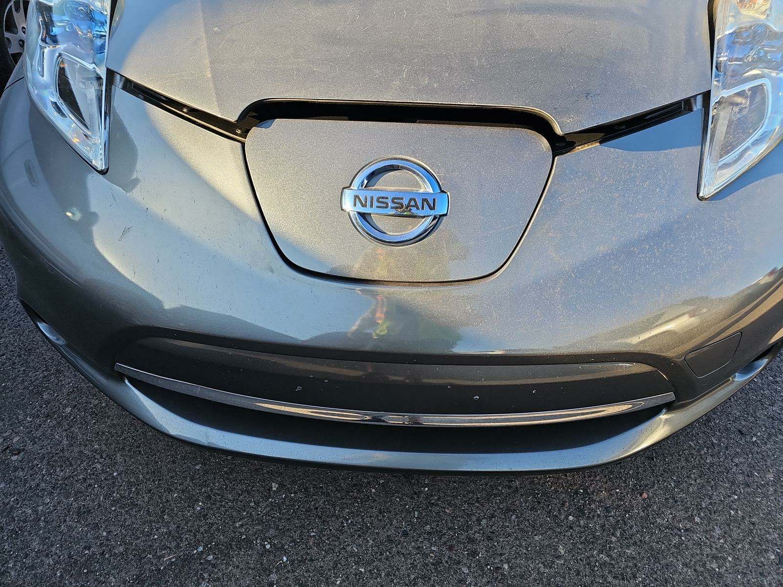 2015 Nissan LEAF SV FWD