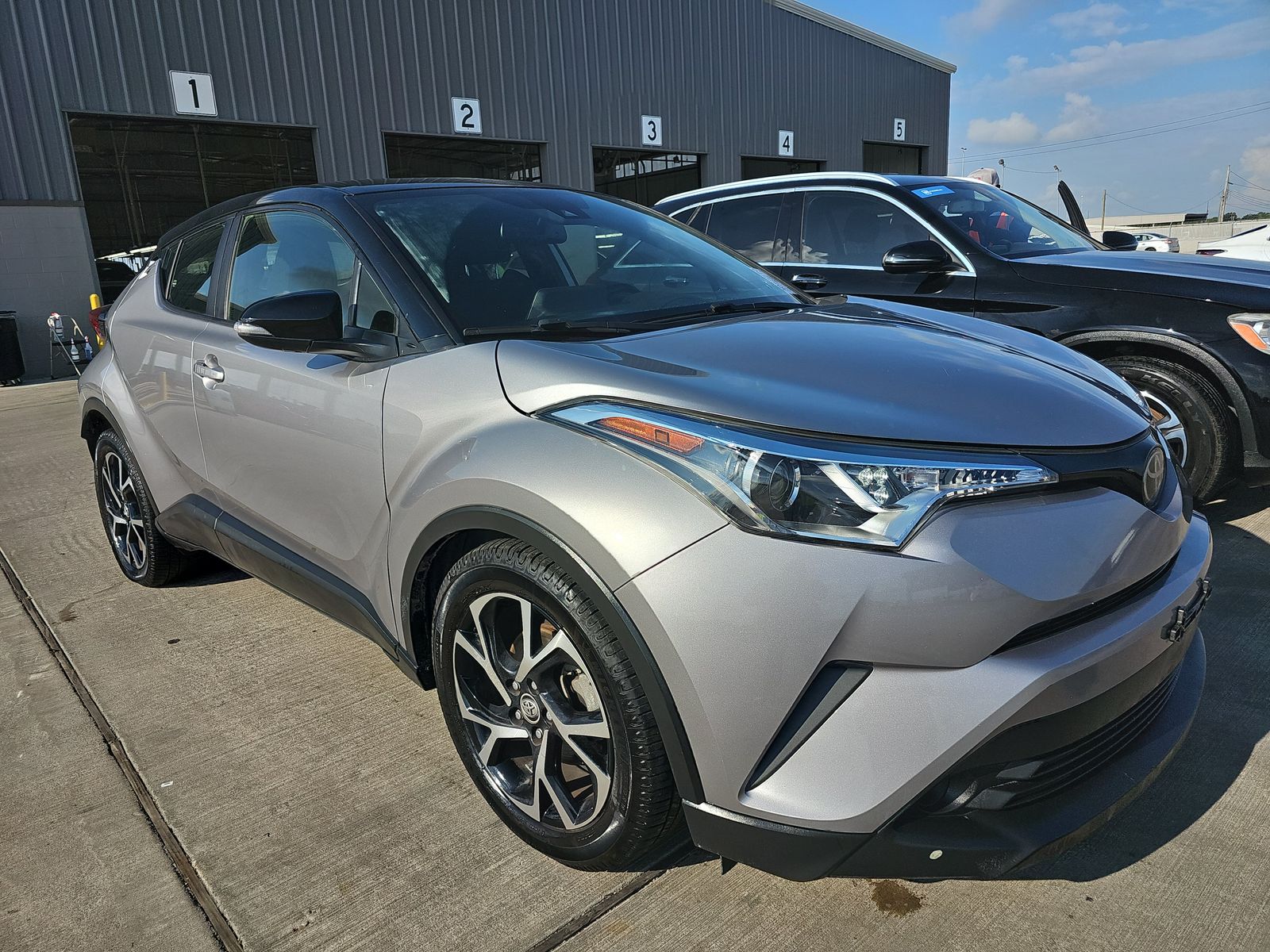 2019 Toyota C-HR XLE FWD