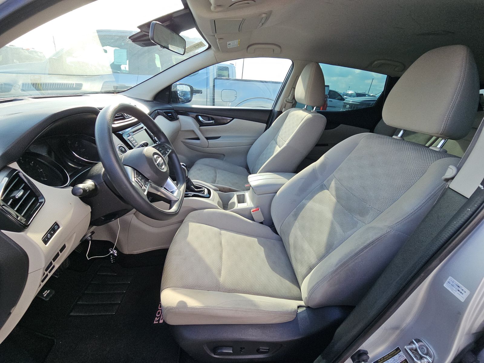 2020 Nissan Rogue Sport SV FWD