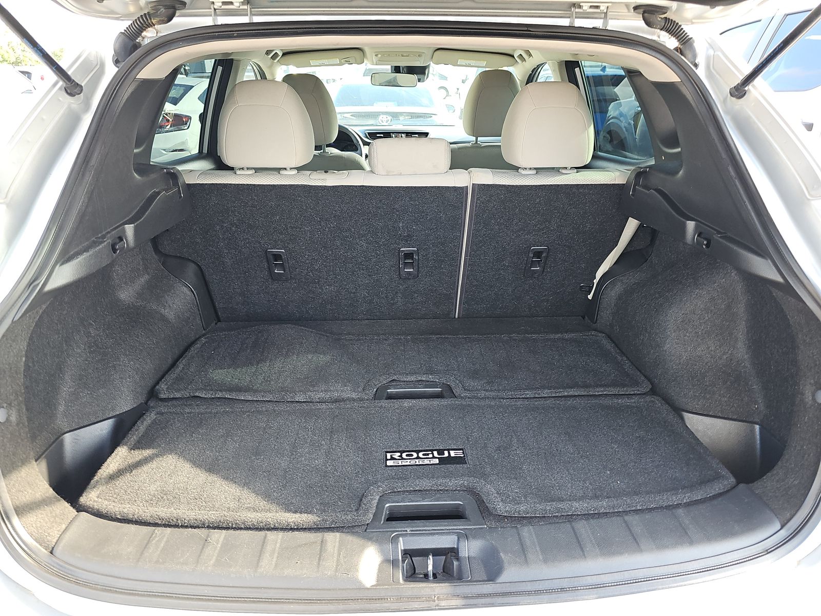 2020 Nissan Rogue Sport SV FWD