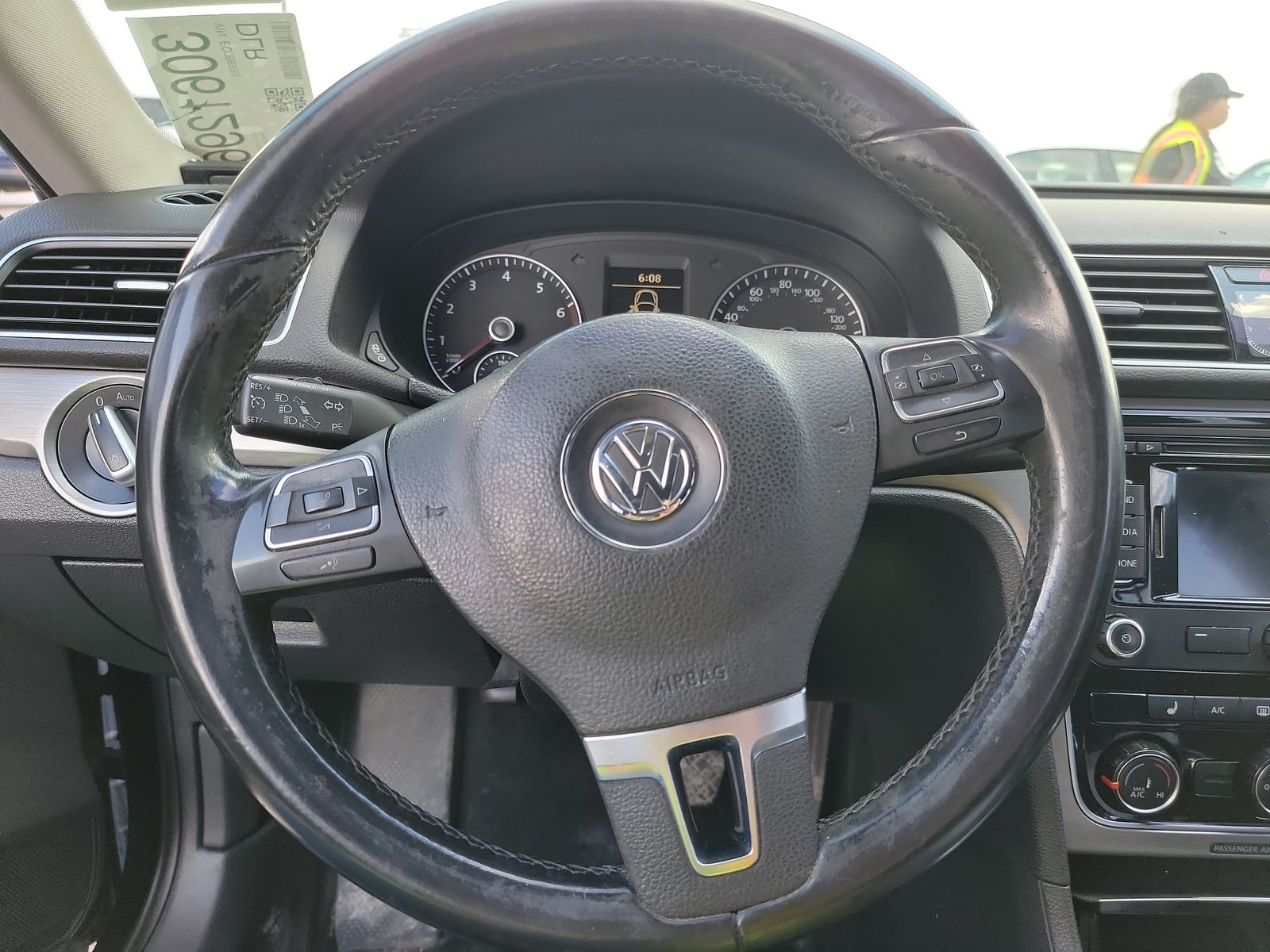 2014 Volkswagen Passat 1.8T SE FWD