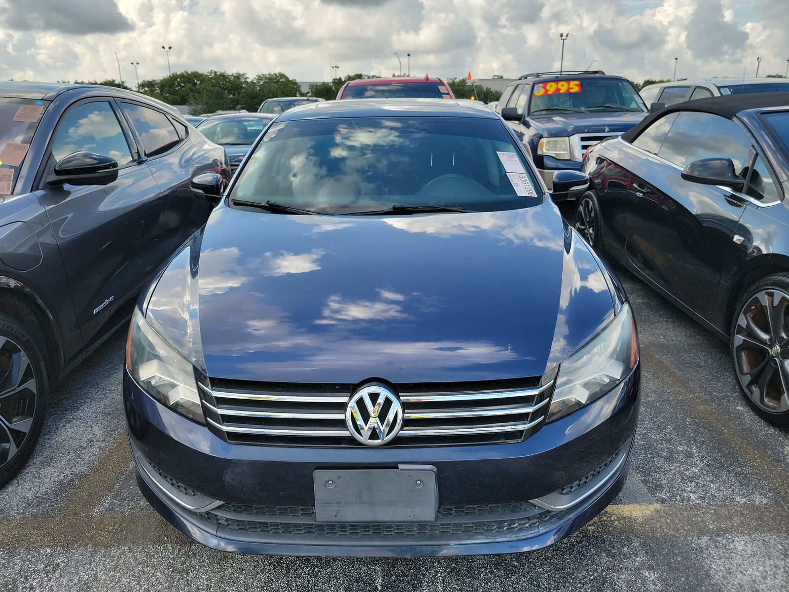2014 Volkswagen Passat 1.8T SE FWD