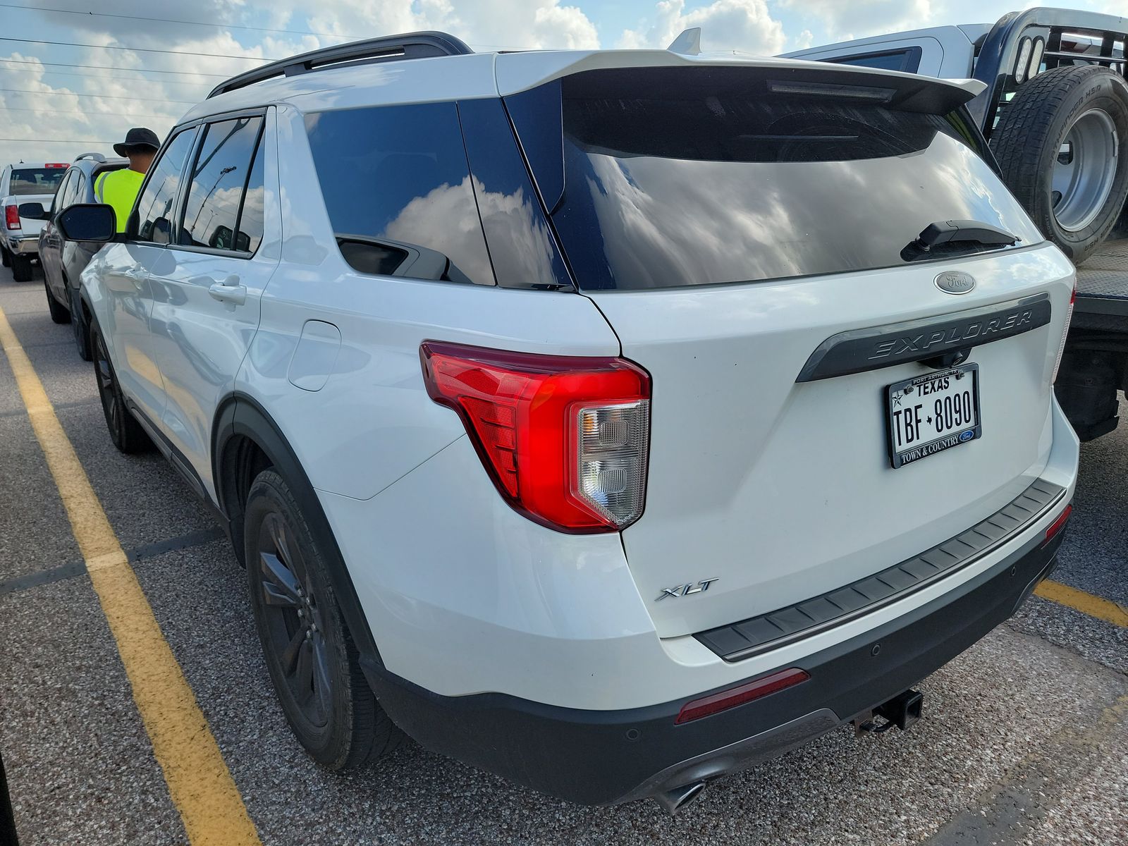 2021 Ford Explorer XLT RWD