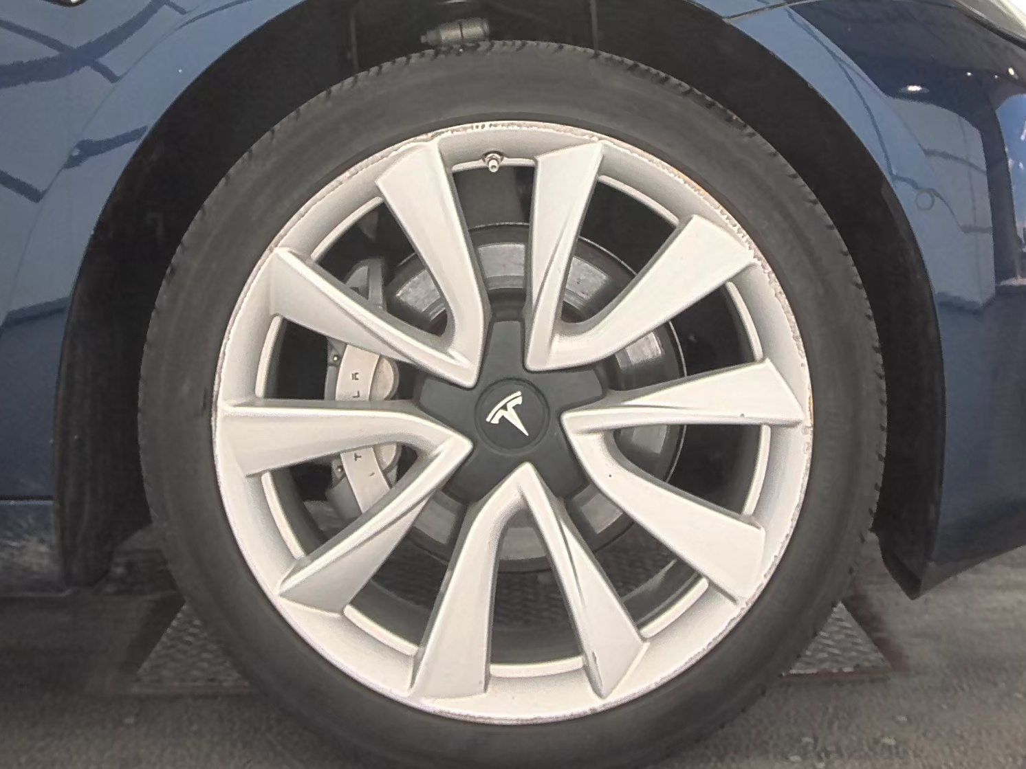 2018 Tesla Model 3 Long Range RWD
