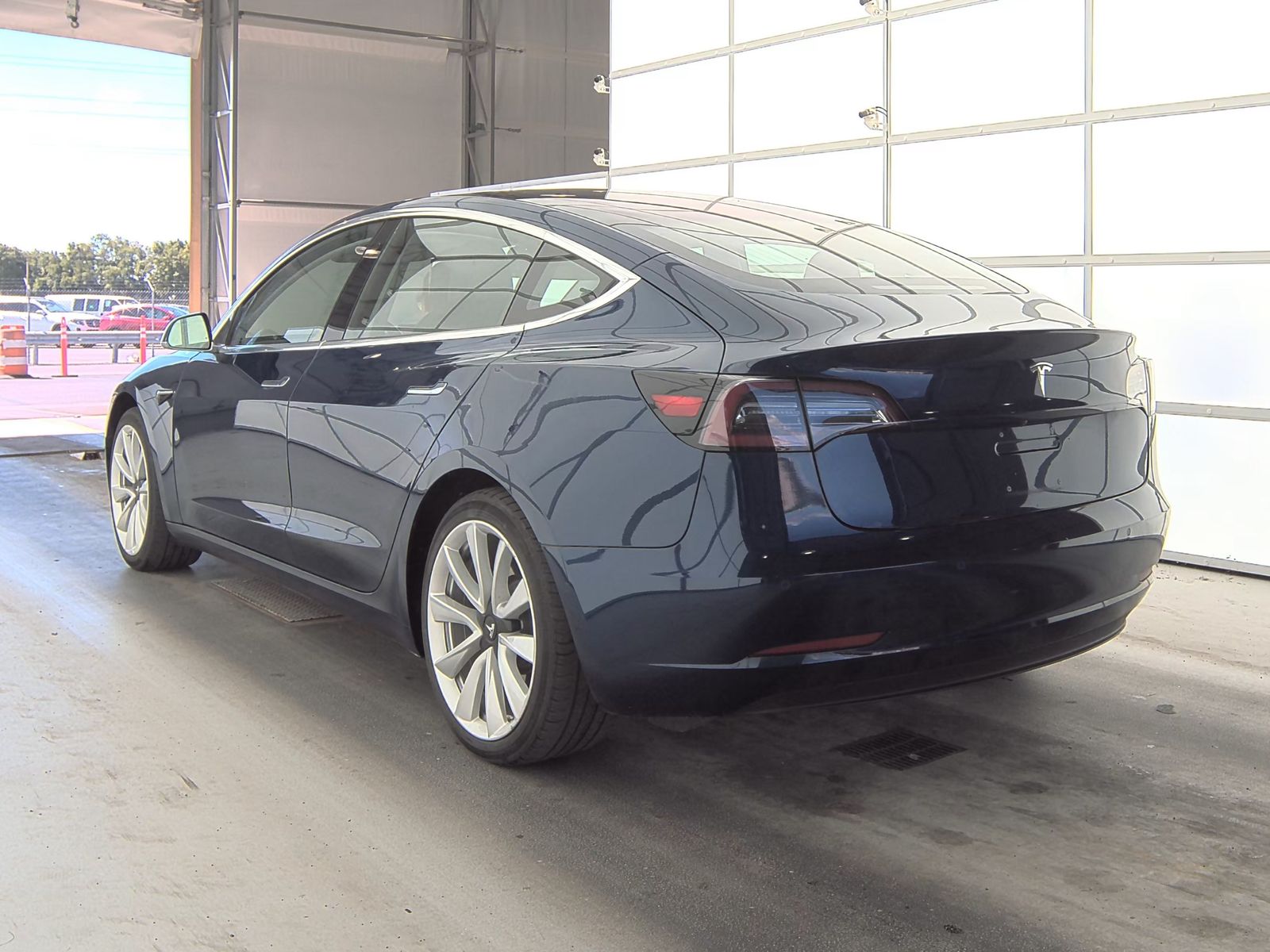 2018 Tesla Model 3 Long Range RWD