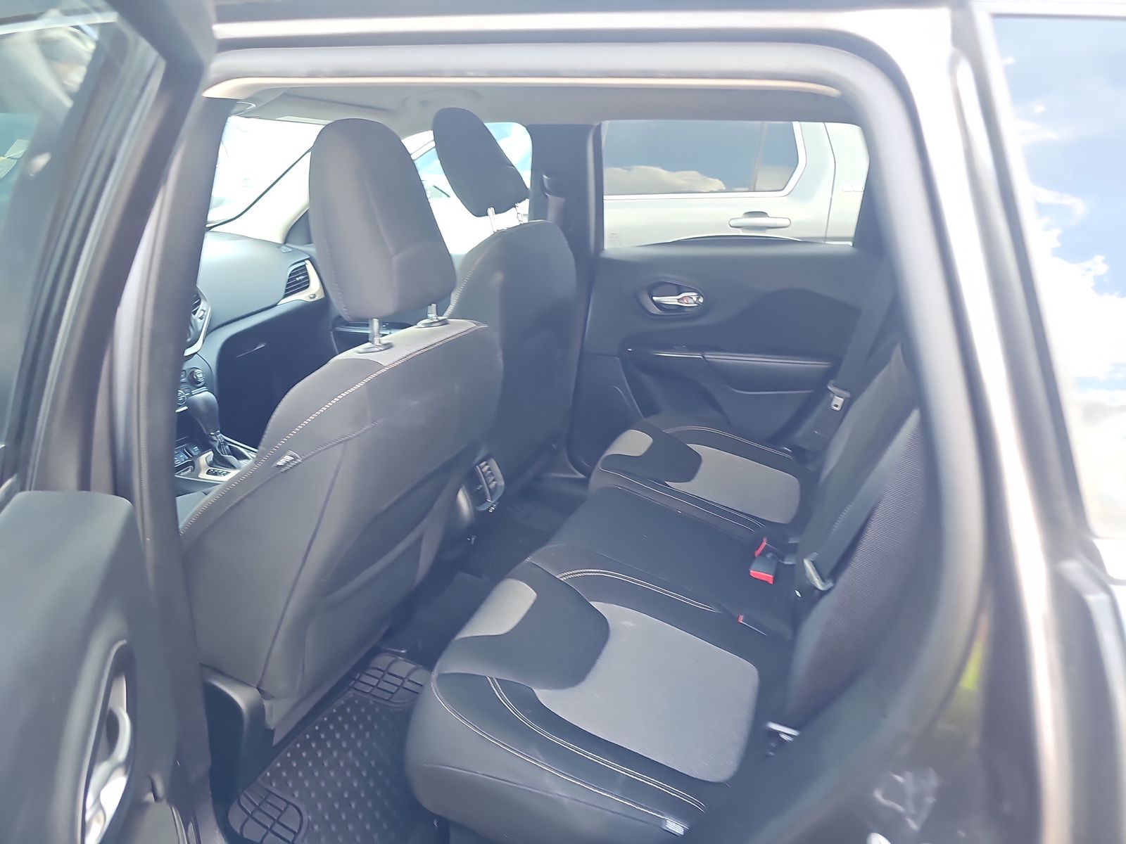 2014 Jeep Cherokee Latitude FWD