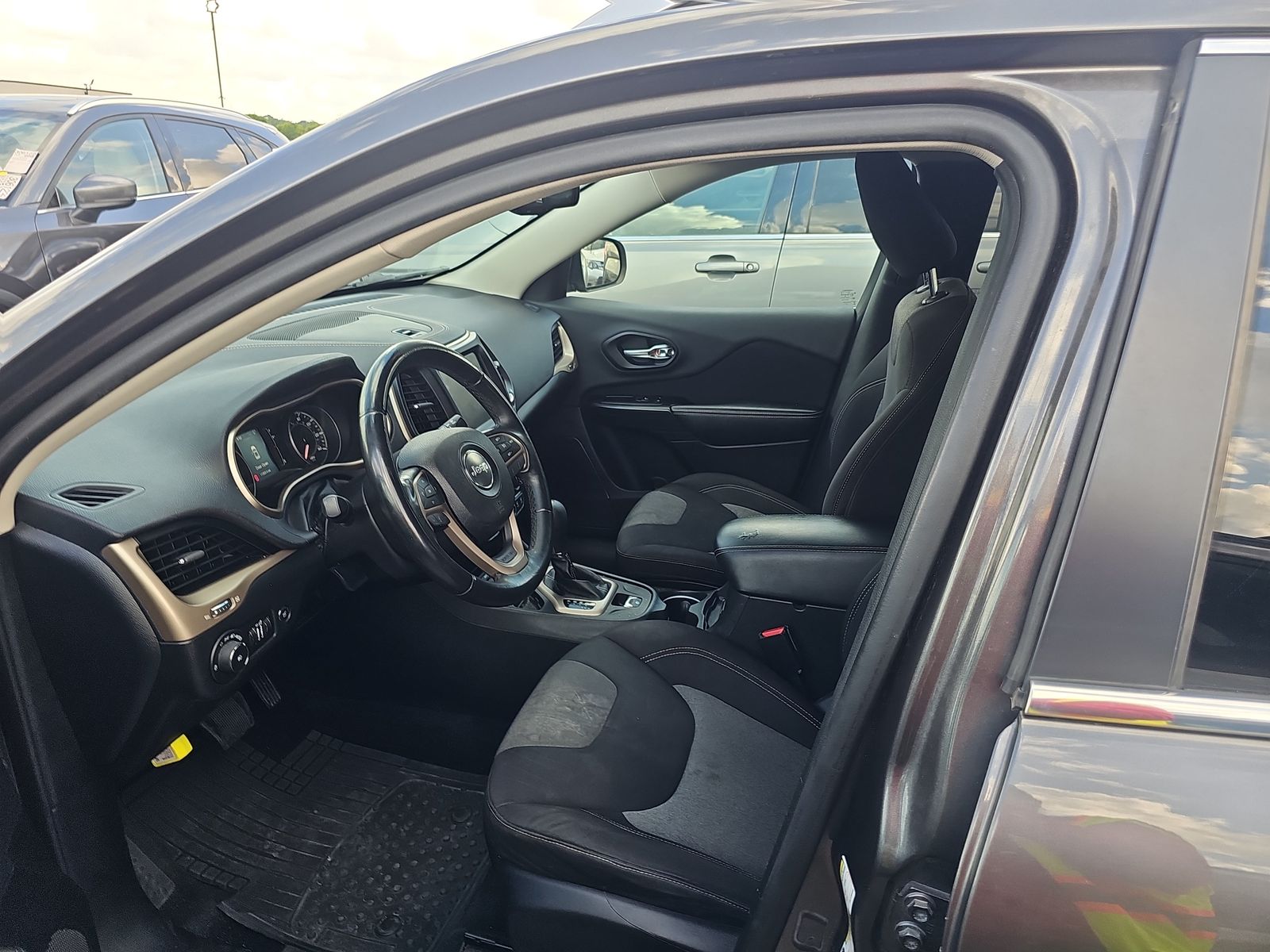 2014 Jeep Cherokee Latitude FWD