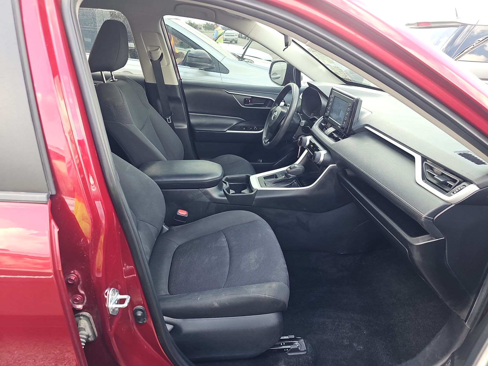 2021 Toyota RAV4 LE FWD