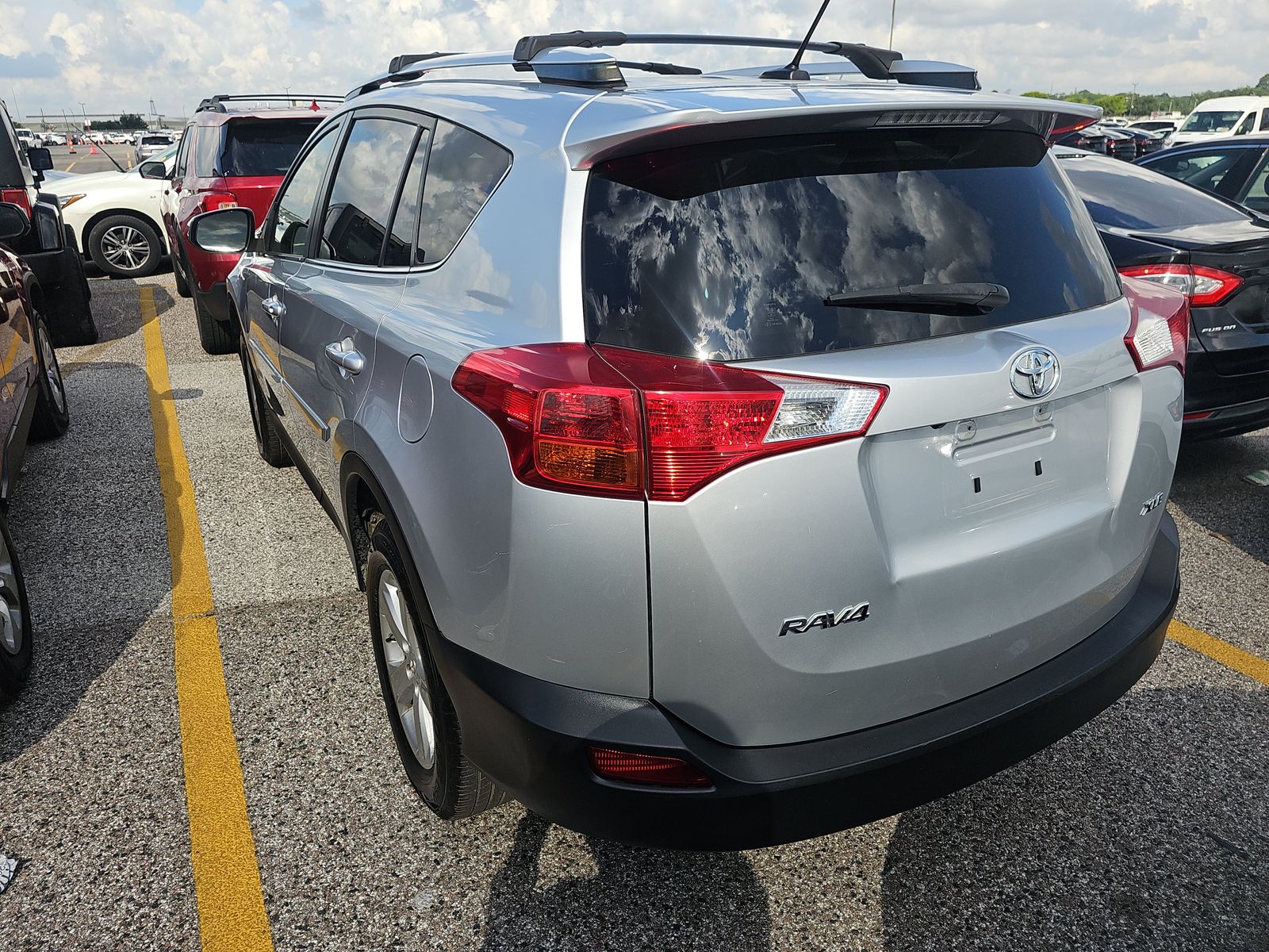 2014 Toyota RAV4 XLE FWD