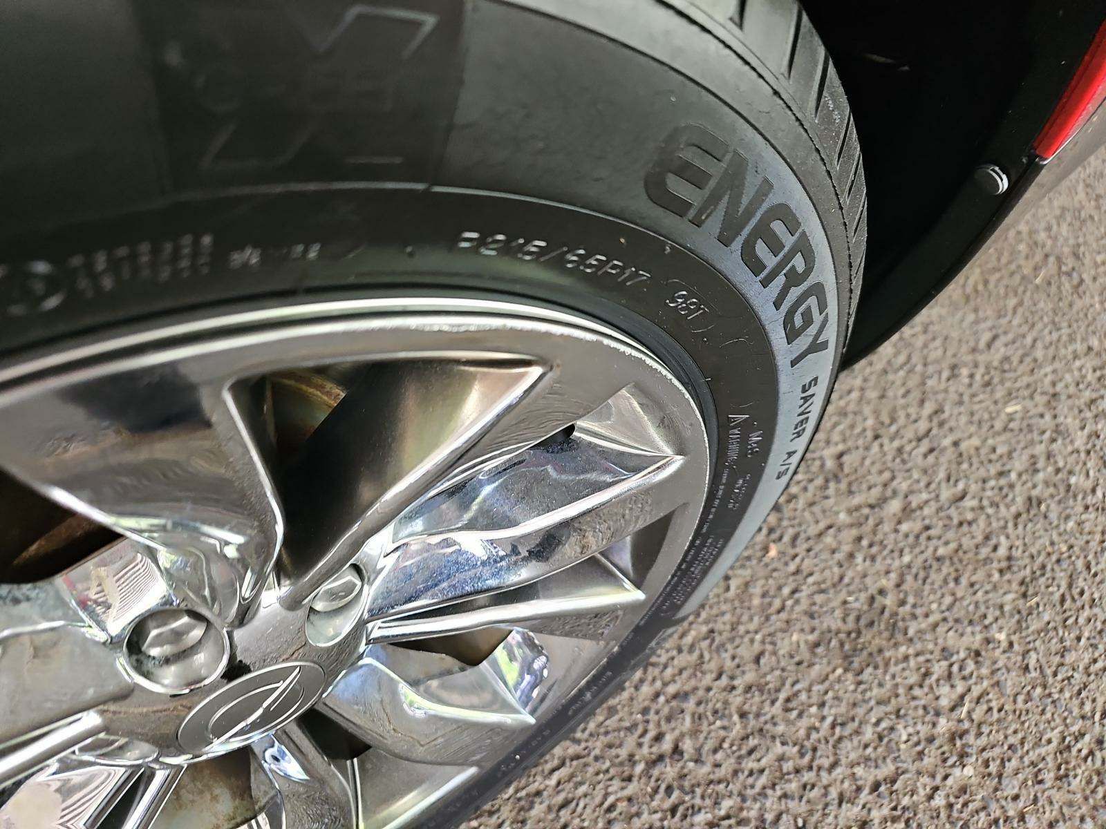 2016 Chrysler 300 Limited RWD