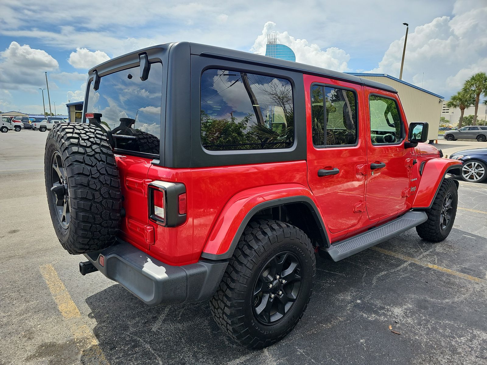 2020 Jeep Wrangler Unlimited Sahara AWD