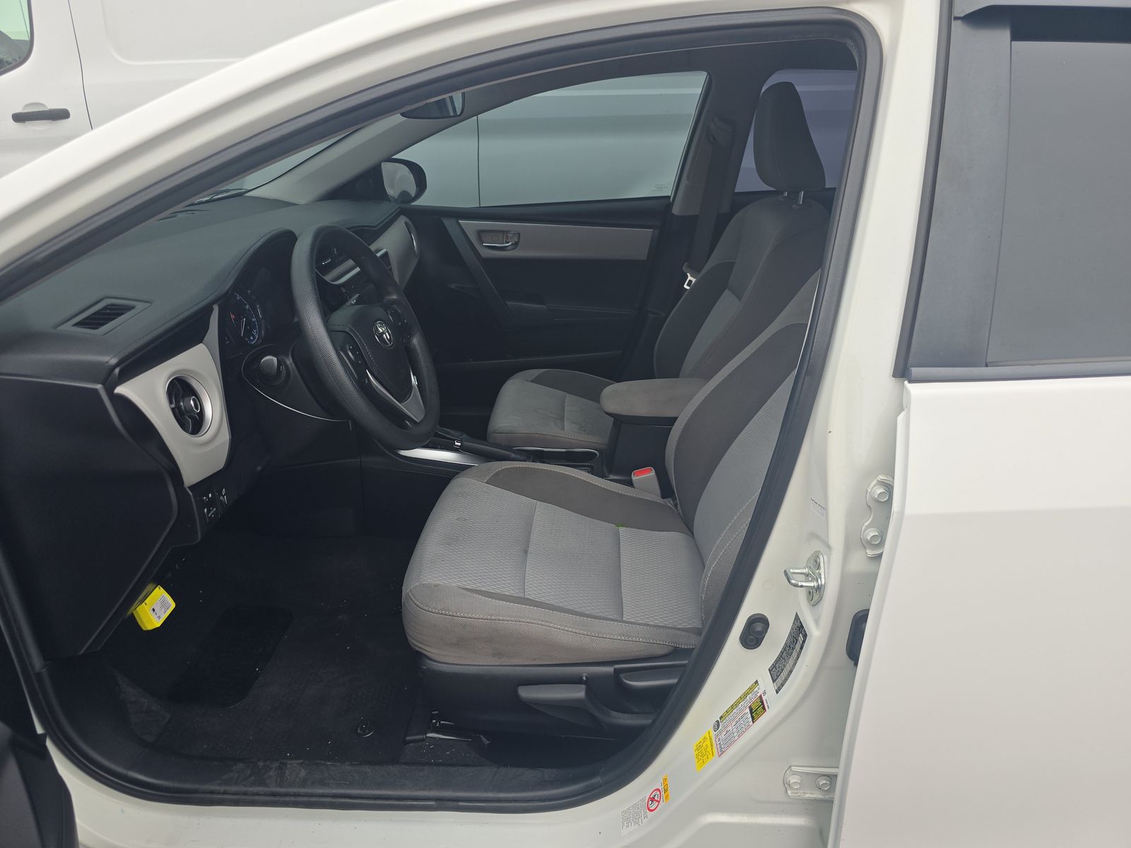 2018 Toyota Corolla LE FWD