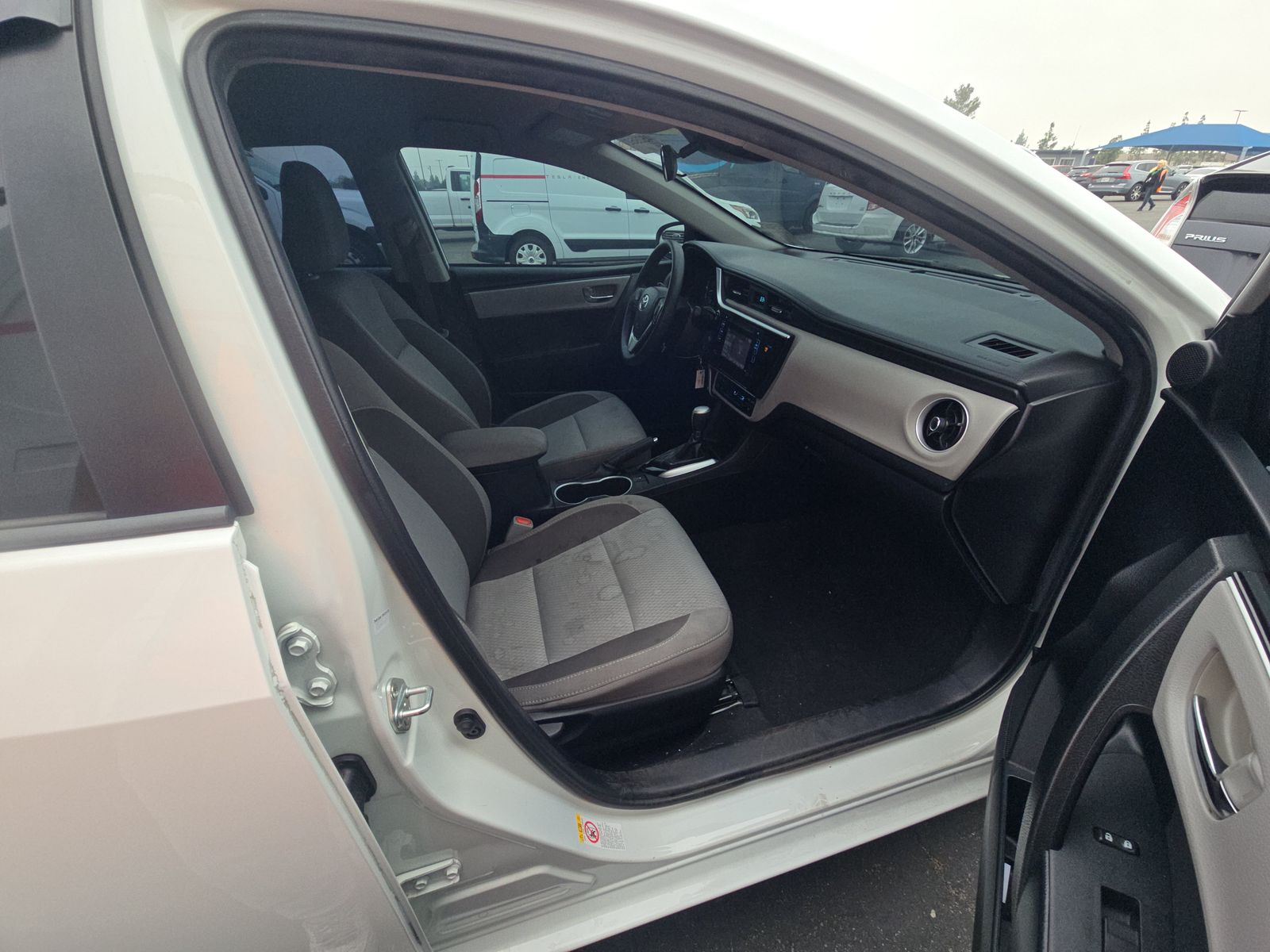 2018 Toyota Corolla LE FWD