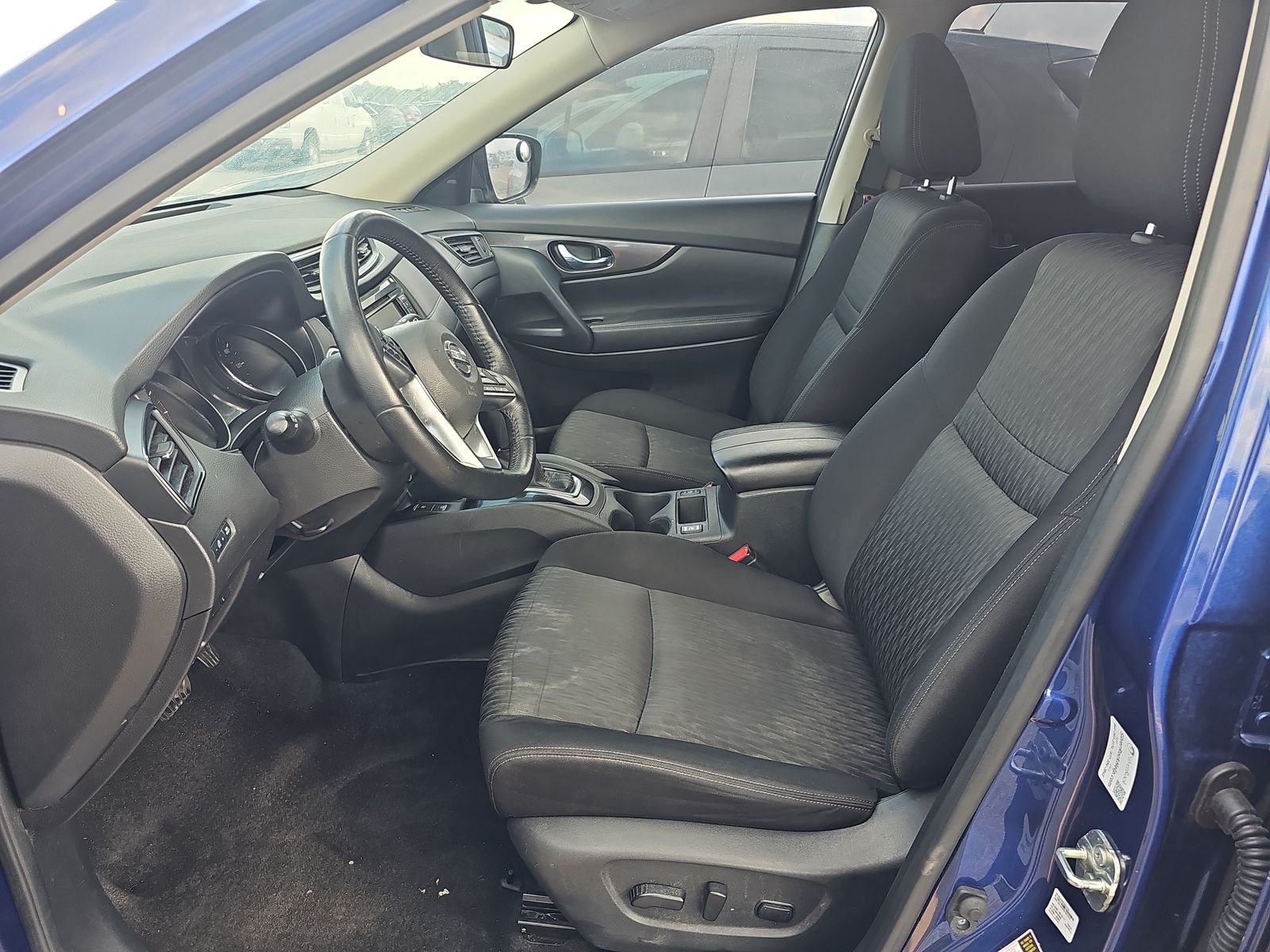 2019 Nissan Rogue SV FWD