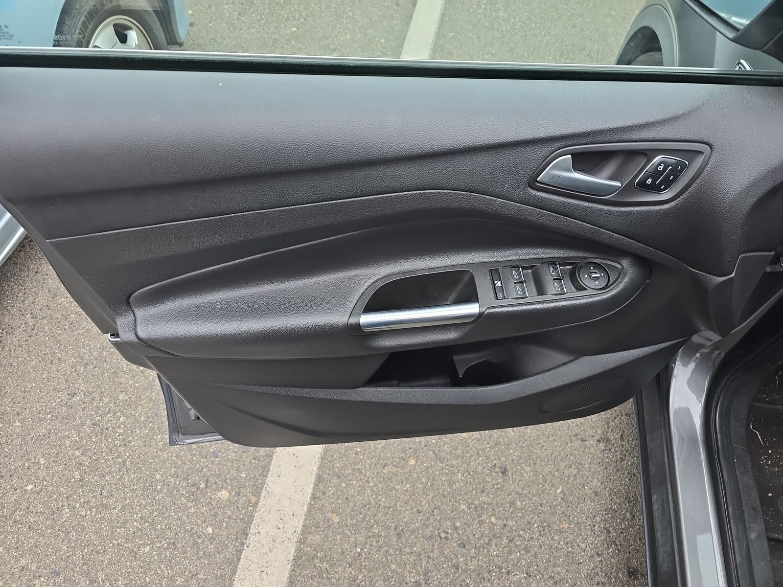 2014 Ford Escape Titanium FWD