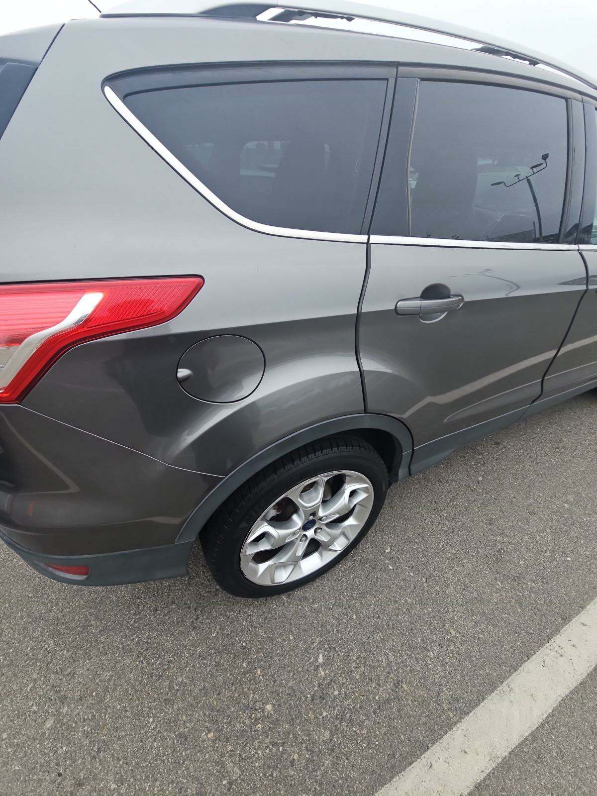 2014 Ford Escape Titanium FWD