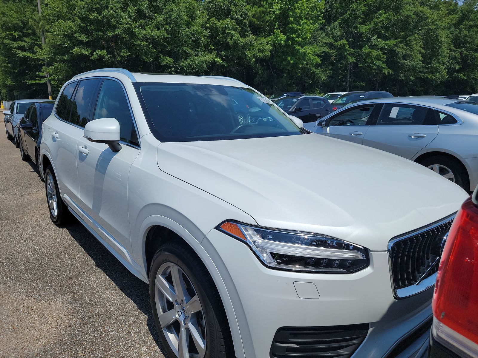 2022 Volvo XC90 T5 Momentum AWD