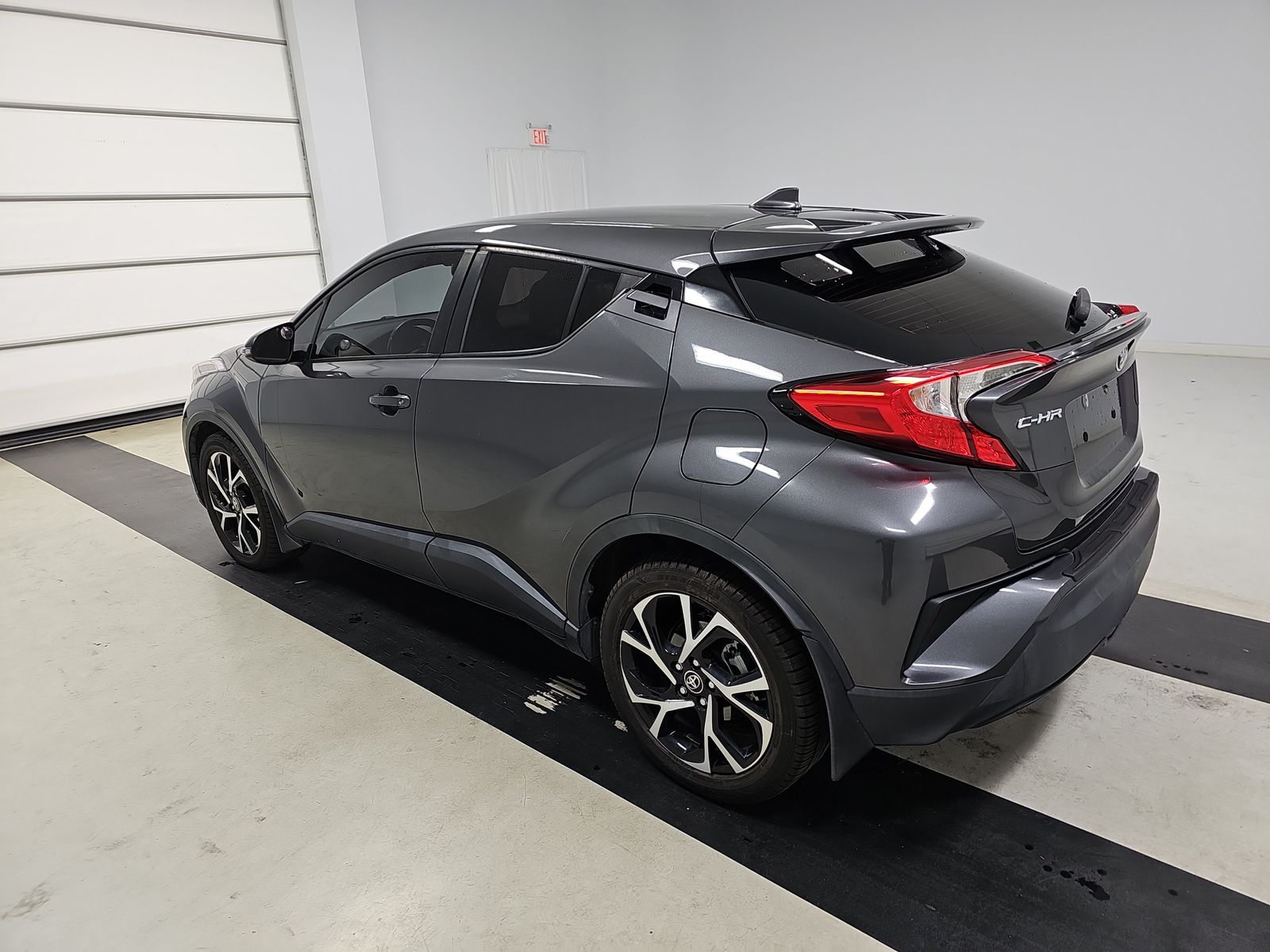 2018 Toyota C-HR XLE Premium FWD