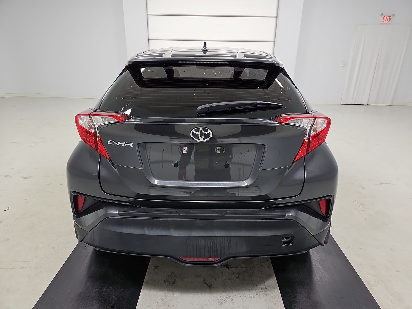 2018 Toyota C-HR XLE Premium FWD