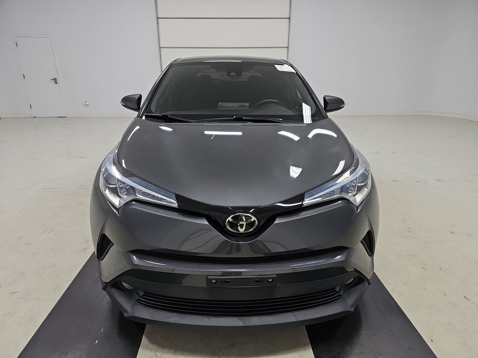 2018 Toyota C-HR XLE Premium FWD