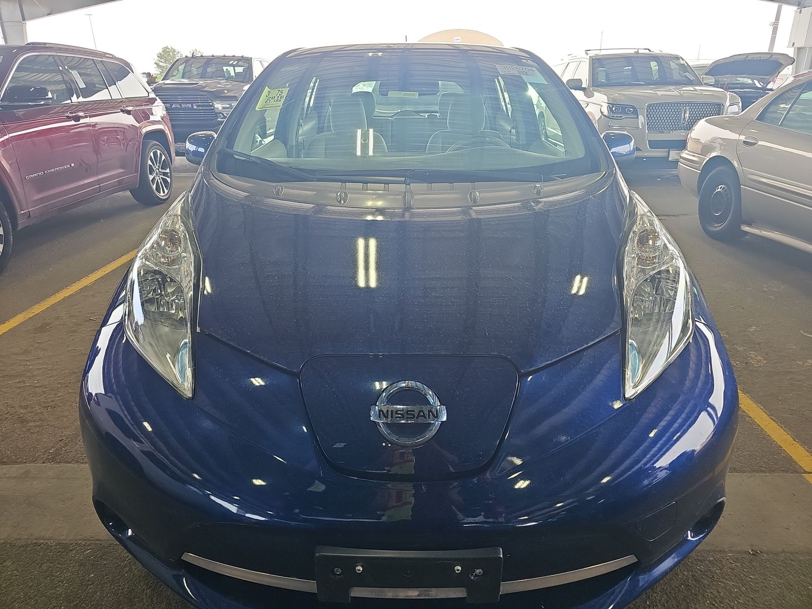 2016 Nissan LEAF SV FWD