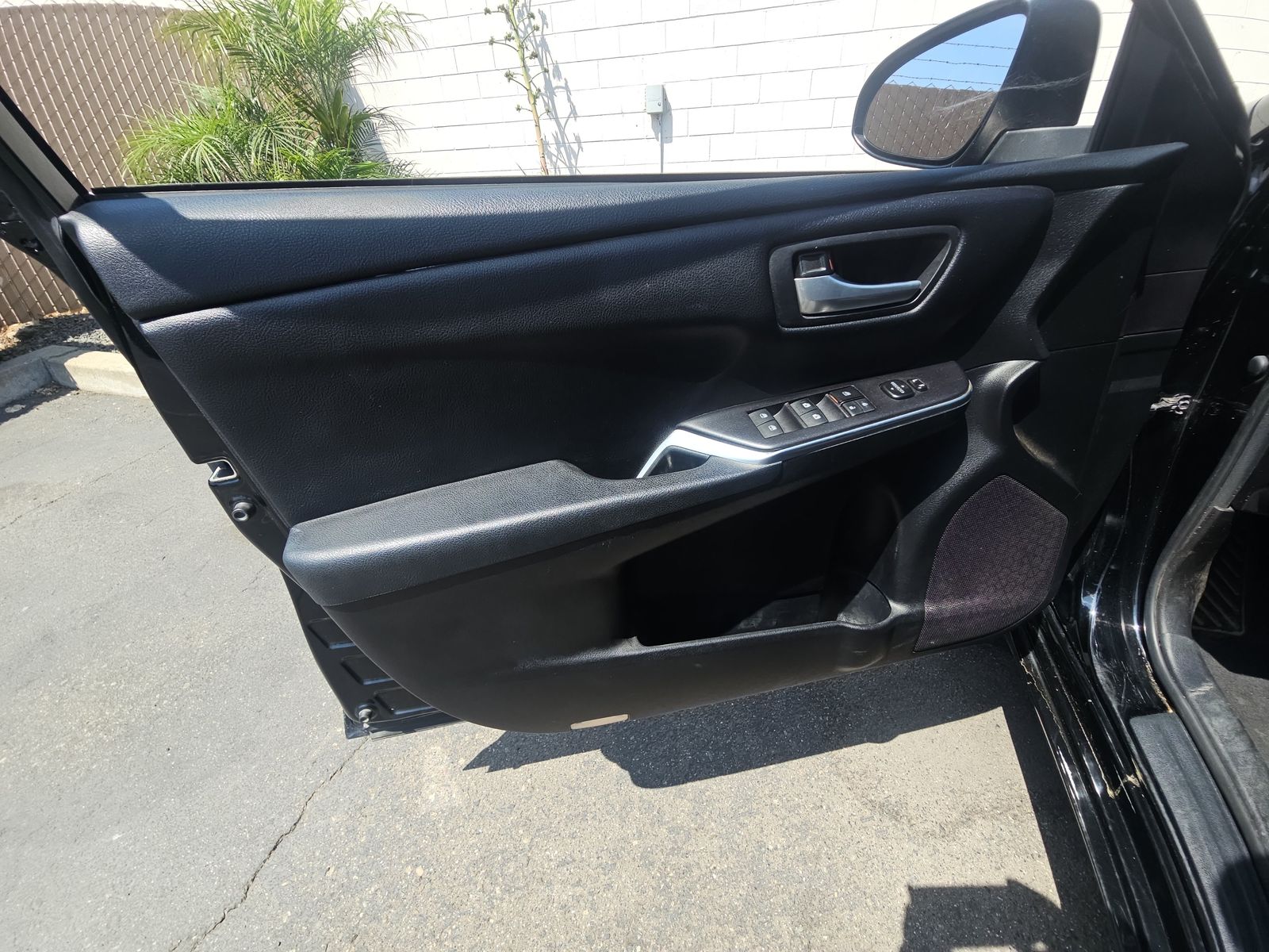 2017 Toyota Camry SE FWD