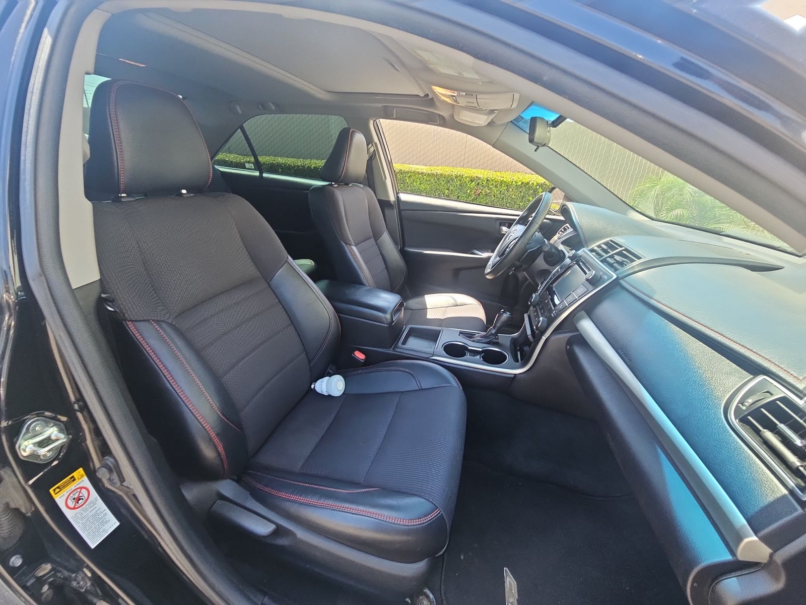 2017 Toyota Camry SE FWD