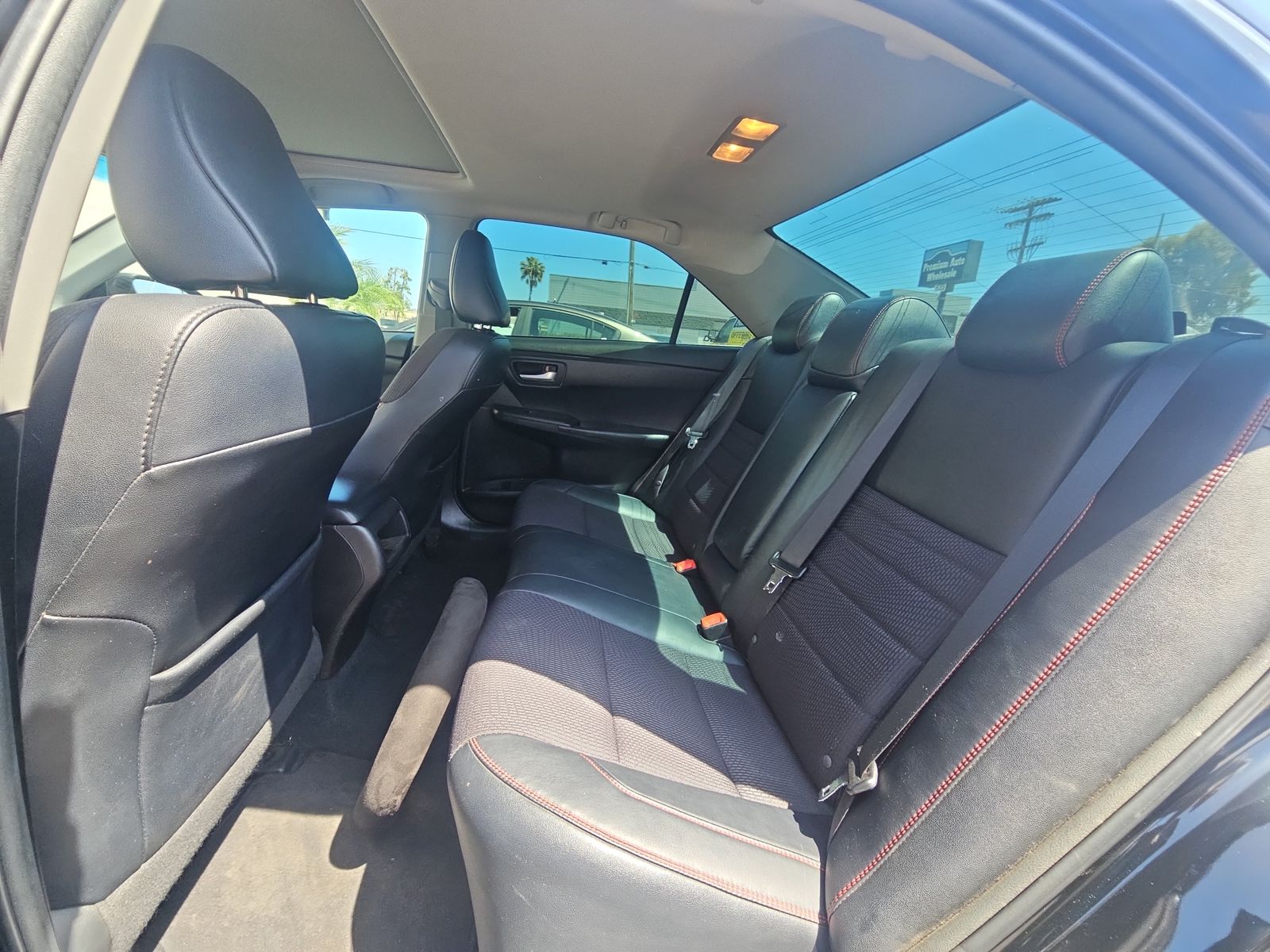 2017 Toyota Camry SE FWD