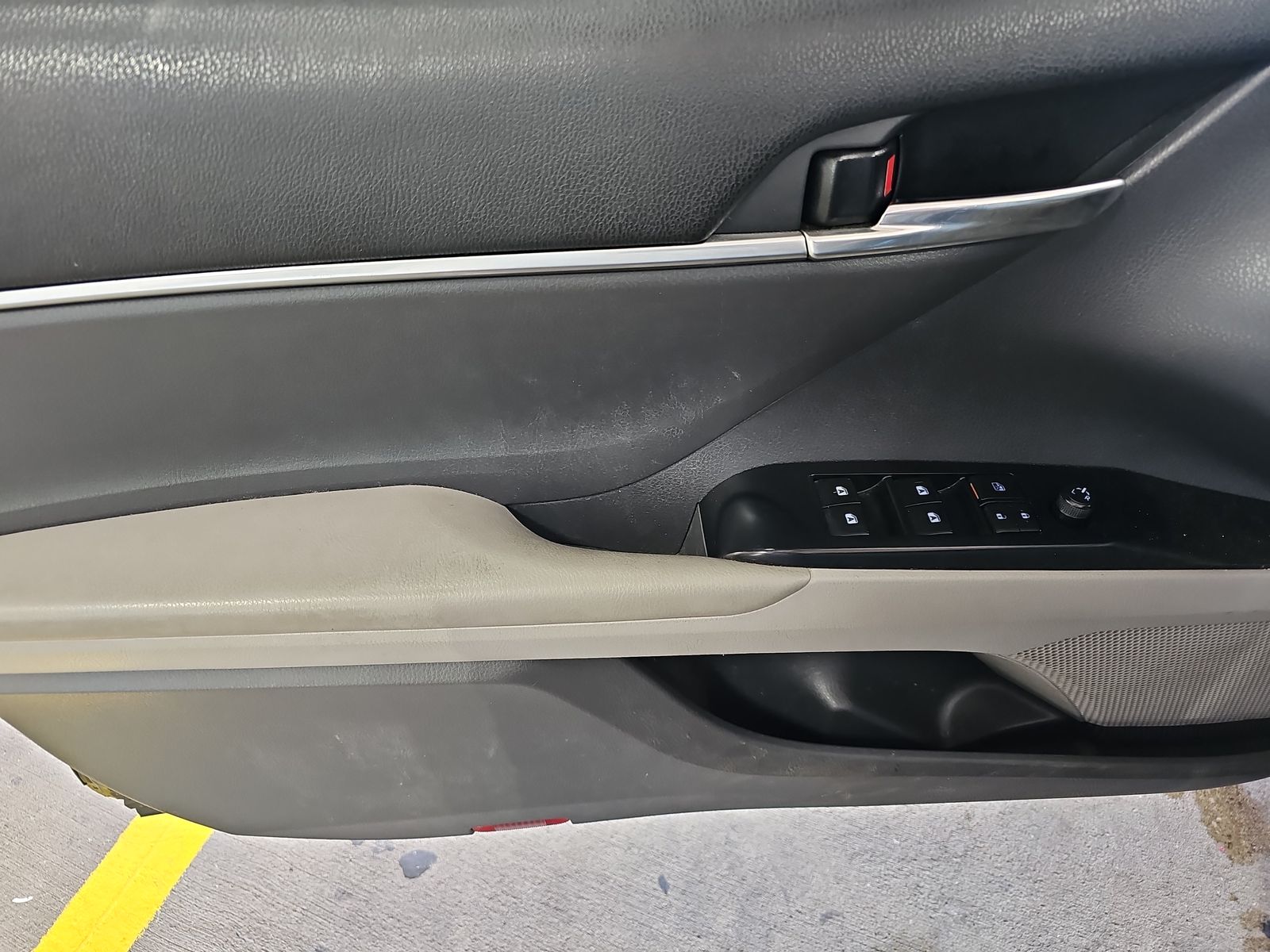 2020 Toyota Camry SE FWD