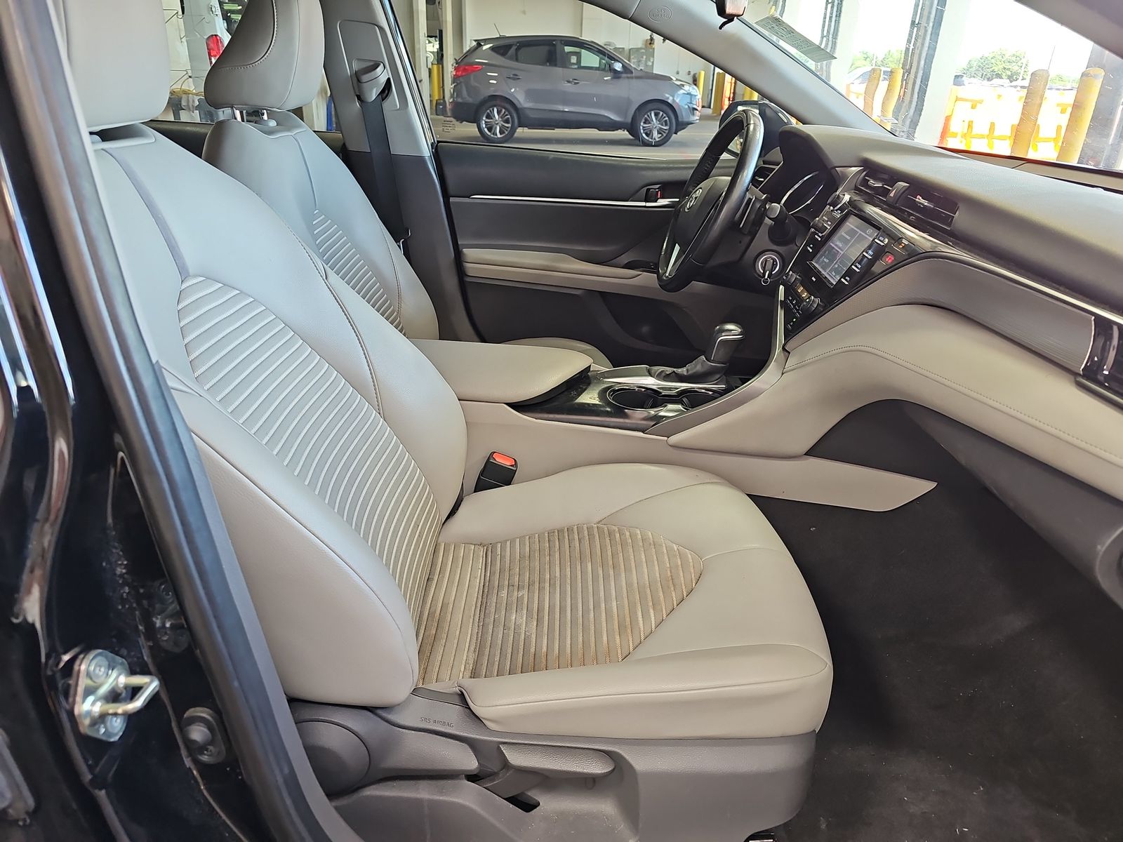 2020 Toyota Camry SE FWD