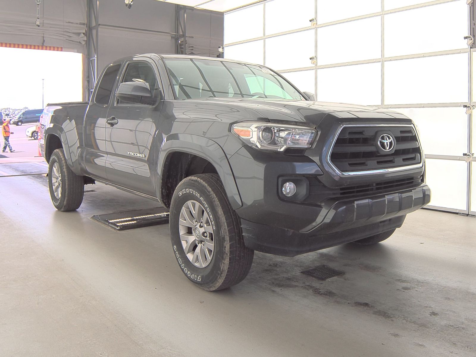 2017 Toyota Tacoma SR5 AWD