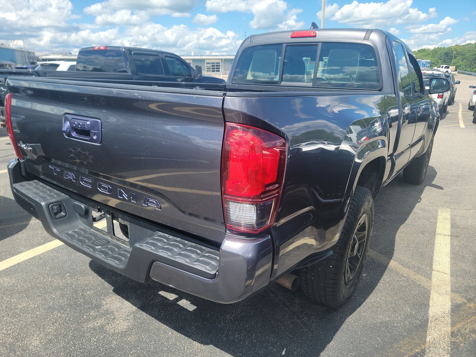 2018 Toyota Tacoma SR AWD