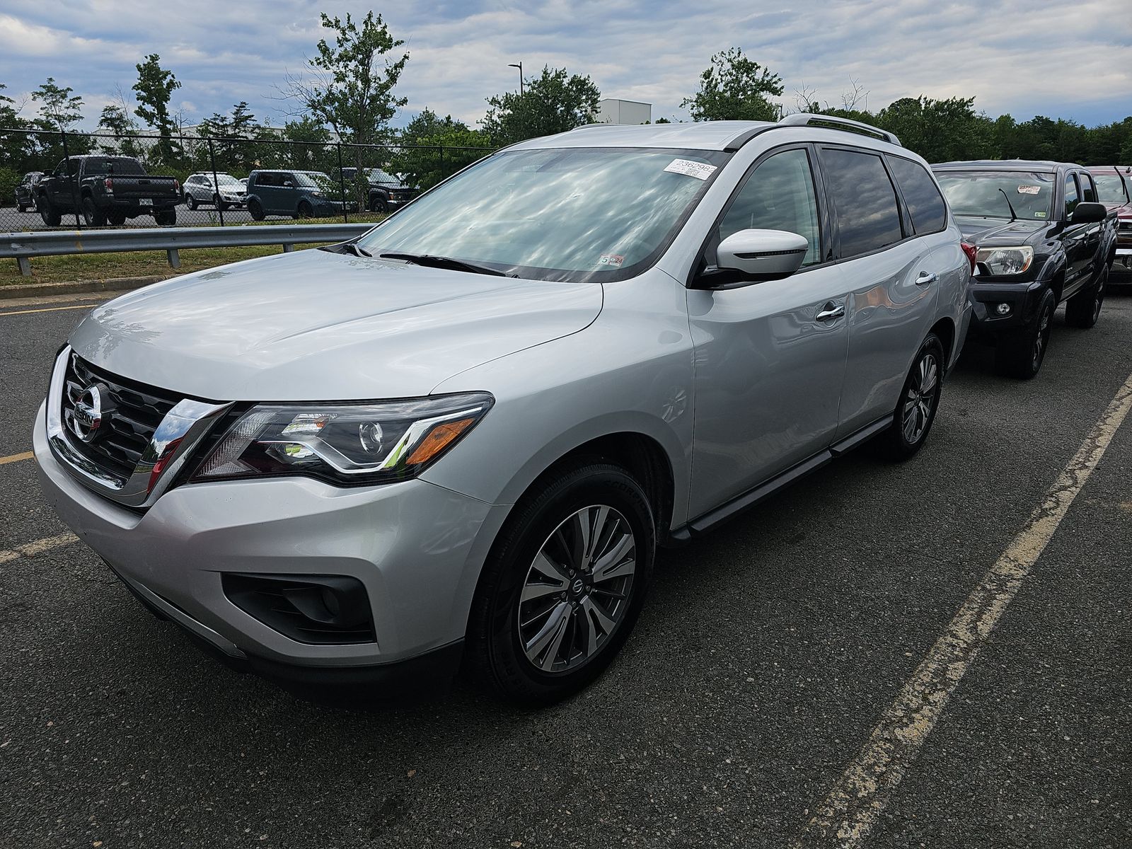 2020 Nissan Pathfinder SV AWD