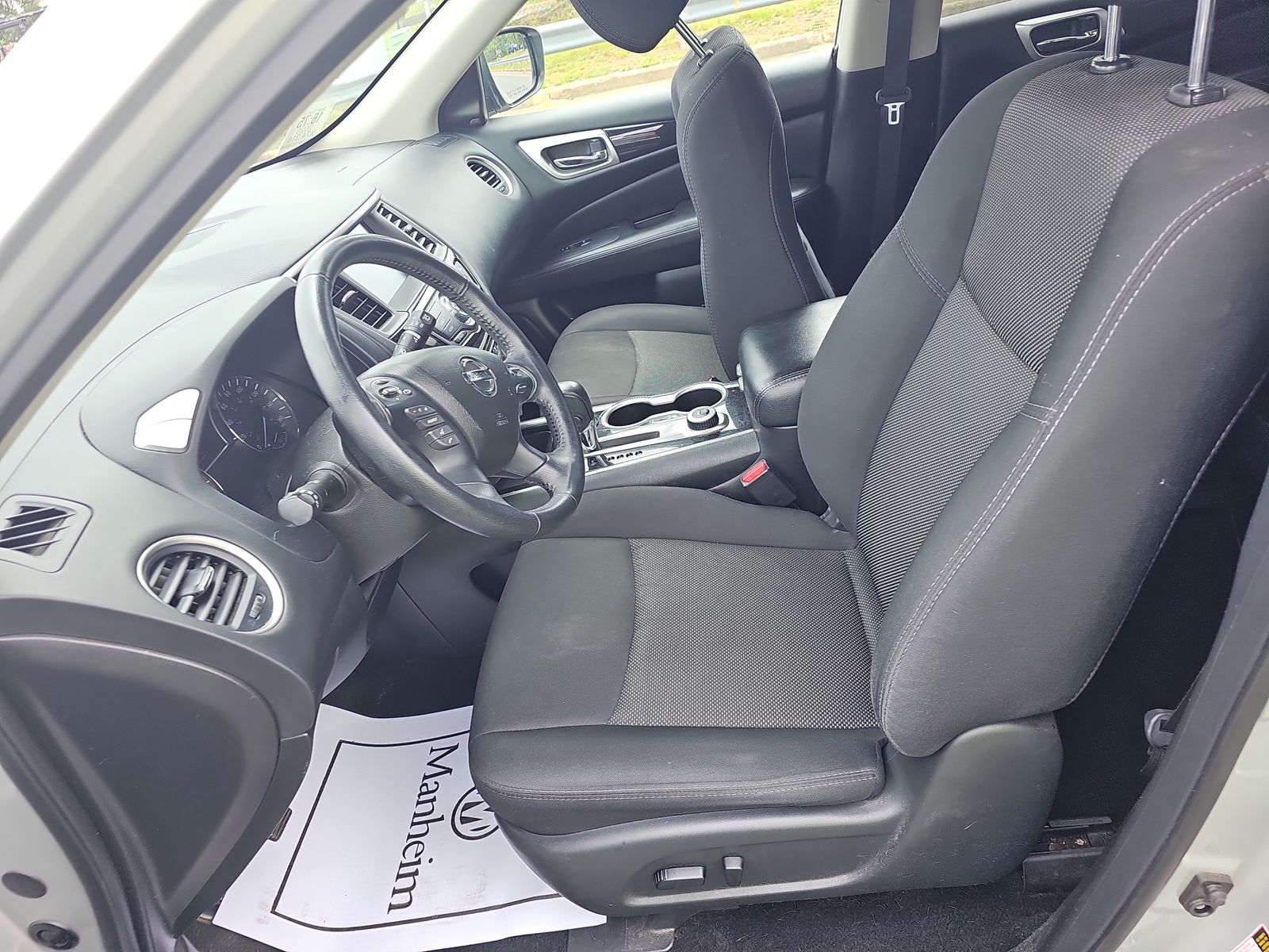 2020 Nissan Pathfinder SV AWD