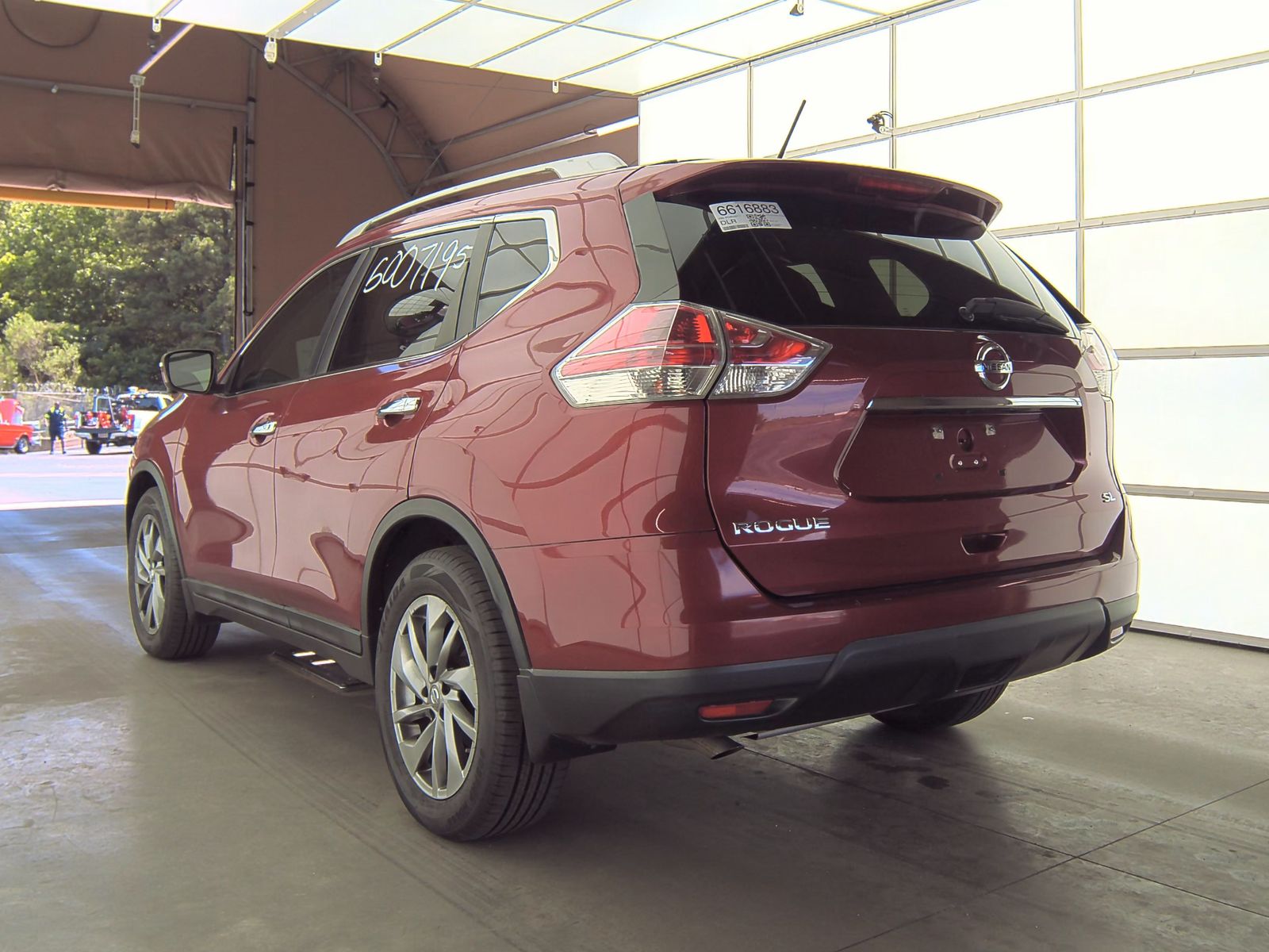 2015 Nissan Rogue SL FWD
