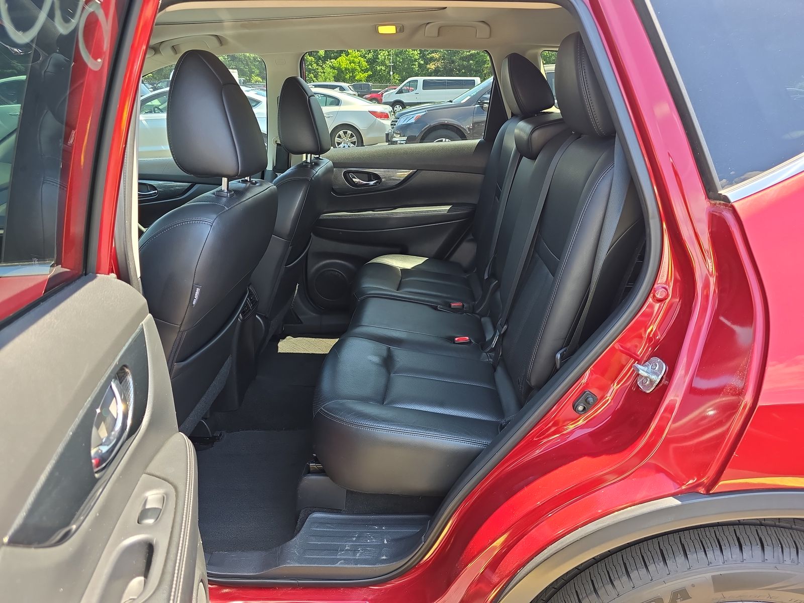 2015 Nissan Rogue SL FWD